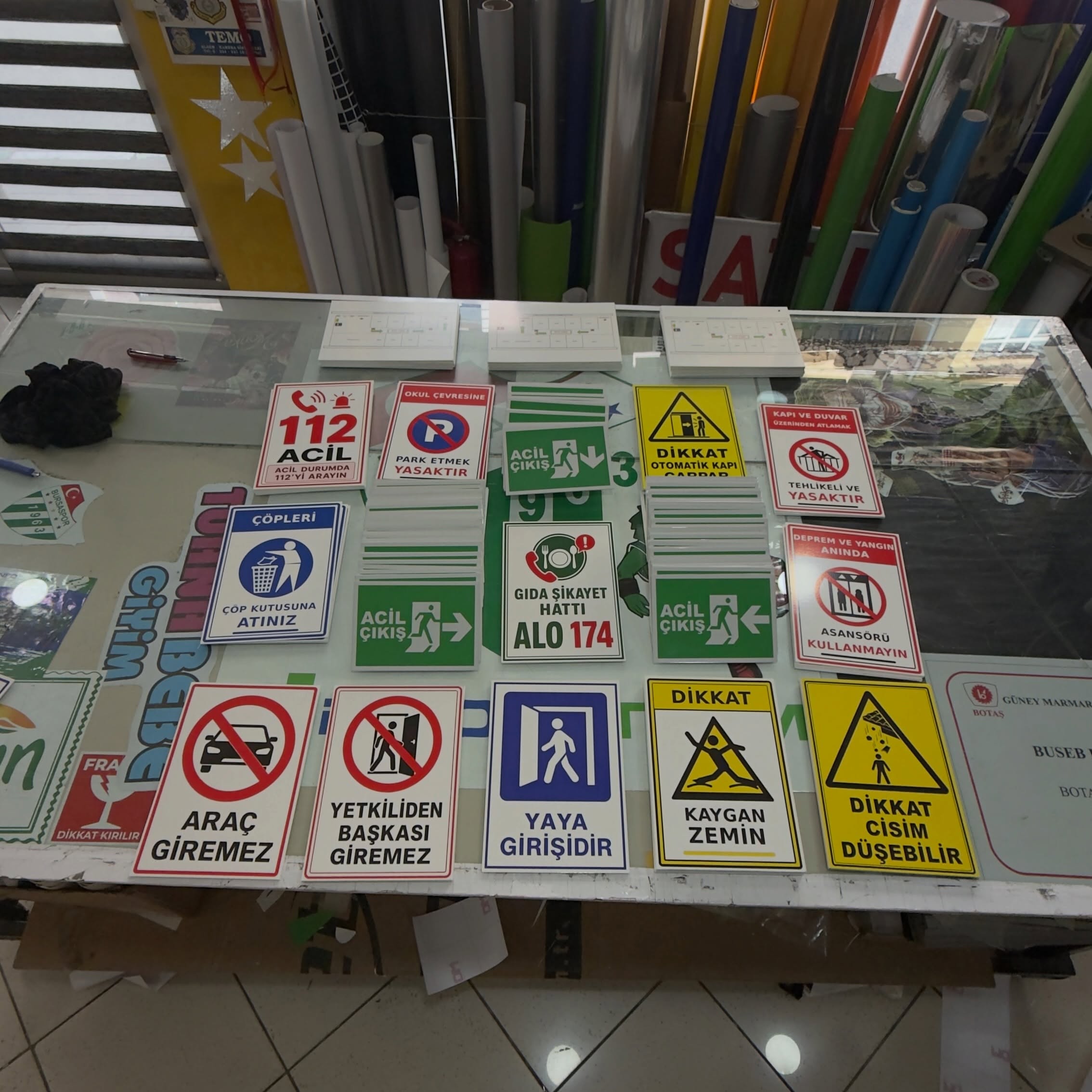 BATU DİJİTAL yönlendirme ve iş güvenliği levhaları